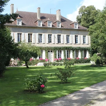 Chateau De Longeville
