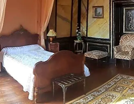 Chateau De Longeville Deux-Chaises