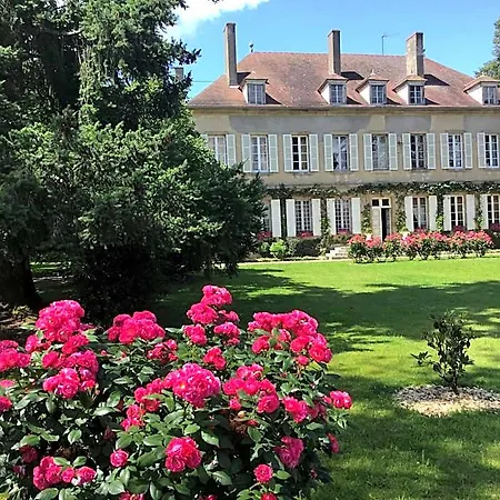 Chateau De Longeville Bed and breakfast Deux-Chaises